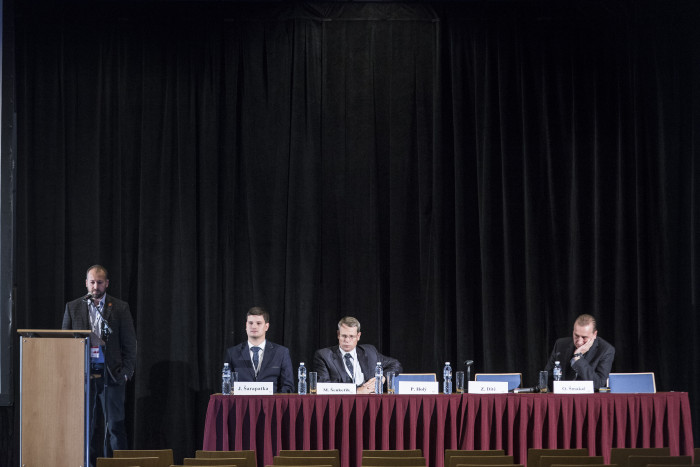 Foto 1_cus_olomouc_054-dr. Holý přednáší na edukačním kurzu ČAU - dysfunkce močových cest u dětí